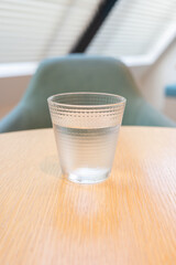 グラスに入った水
