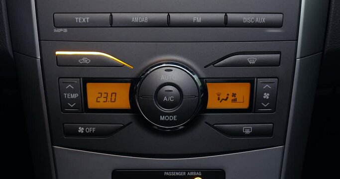 Turning on internal recirculation in a car