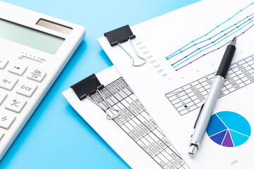 クリップにまとめられた資料