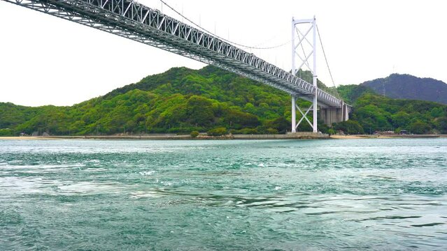 広島県　因島大橋の下から見た風景
