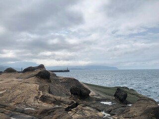 sea and rocks