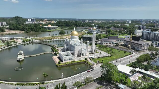 Beautiful Drone View of Sultan Omar Ali Saifudding Mosque, Bandar Seri Begawan, Brunei, Southeast Asia