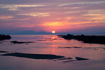 河川の日の出