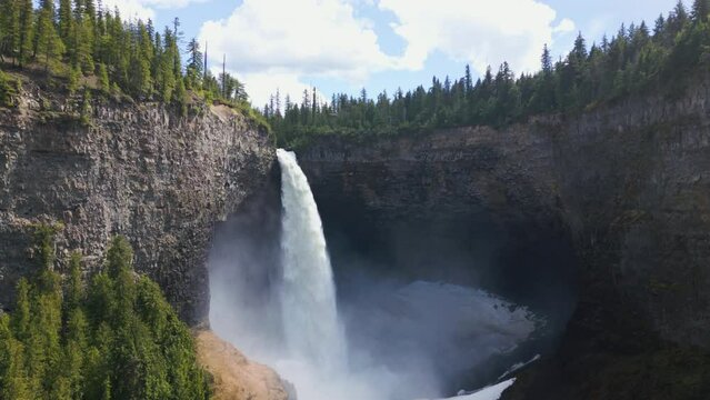 Slow aerial flying backwards from Helmcken Falls, Canada