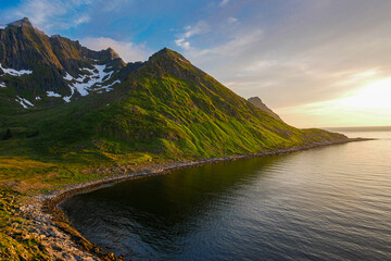 Bay of Mefjordvær, Senja, Norway. Knuten trail.