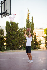 man playing basketball. healthy lifestyle. sportsman