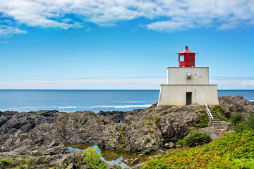 Fototapeta na wymiar Scenery veiw of Lighthous on Vancouver island and Pacific ocean veiw