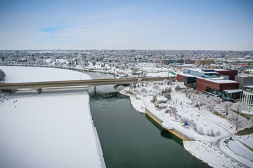 Fototapeta premium Urban Heartbeat: Downtown Saskatoon, Saskatchewan Skyline