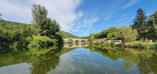 Fototapeta na wymiar Pont du Gardon de Mialet