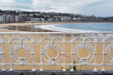 Fototapeta premium san sebastian and its famous railing