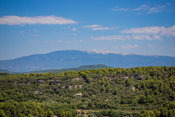 Fototapeta na wymiar Paysage de Provence vu depuis Venasque