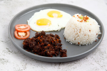 Freshly cooked Filipino food called Tapsilog