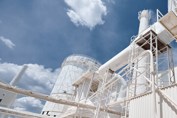 Dedusting equipment and blocks of filters with air cyclones