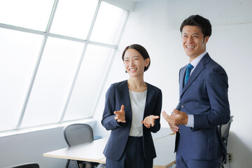 男性と女性のビジネスイメージ