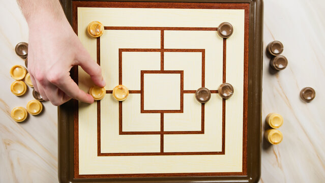  Nine Men Morris Board Game Challenge