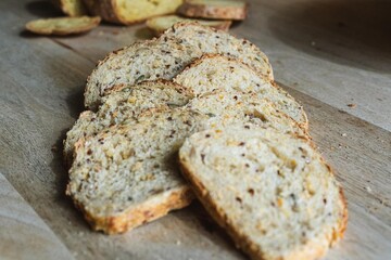 Pain aux céréales dans une boulangerie