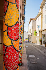Dans les rues de Monteux en Provence - obrazy, fototapety, plakaty