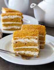 Pumpkin and orange cake with cream