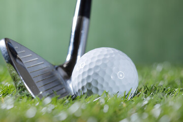 ゴルフイメージ、ゴルフボールやゴルフクラブ
