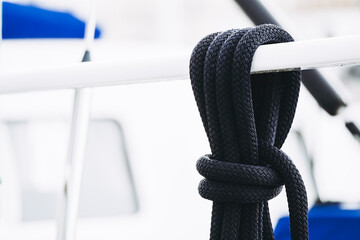 Cordage sur un bateau - Noeud marin