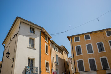 Fototapeta premium Dans les rues de l'Isle-sur-la-Sorgue, la Venise Comtadine 