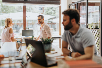 Successful Business Communication and Collaboration in Corporate Office