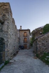 Fototapeta na wymiar Abandoned ruins of village Janovas in the Pyrenees mountains, Aragon, Huesca, Spain