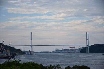 長崎港と女神大橋