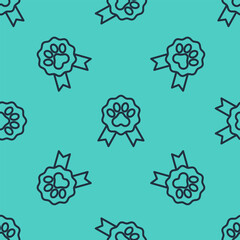 Black line Pet award symbol icon isolated seamless pattern on green background. Badge with dog or cat paw print and ribbons. Medal for animal. Vector