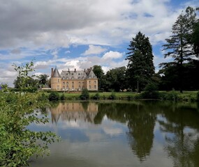 Fototapeta na wymiar Schloss Berticheres in Chaumont-en-Vexin