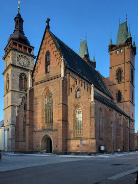 Hradec Karalove - Weißer Turm und Heilig-Geist-Kathedrale