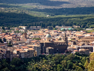 Fototapeta na wymiar Vista panoramica della città di Randazzo 2198