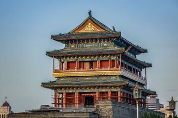 Naklejka premium Zhengyangmen Gate (Qianmen Gate) - famous gate is located at the south of Tiananmen Square (Gate of Heavenly Peace), large city square in center of Beijing. BEIJING, CHINA.