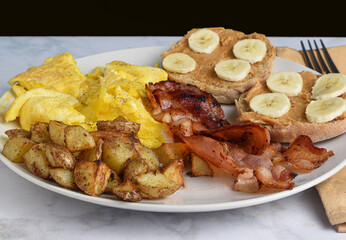 scramble eggs with   bacon and home fries
