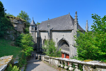 Fototapeta na wymiar Eglise Sainte-Barbe du Faouët dans le Morbihan en Bretagne