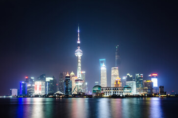 skyline of Shanghai at dusk
