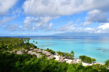 Fototapeta na wymiar Temae Beach | Beautiful turquoise lagoon | Moorea | French Polynesia