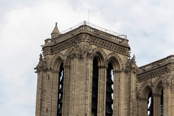Fototapeta na wymiar view of notre dame cathedral