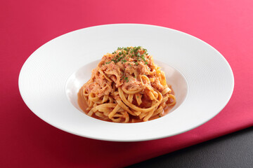 トマトクリームパスタ