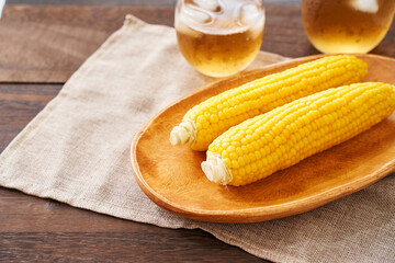 茹でとうもろこし