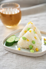 トウモロコシと枝豆のおにぎり