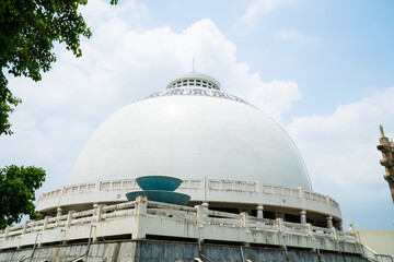 Obraz premium Deekshabhoomi, a Buddhist temple, It is an important Buddhist pilgrim place in India