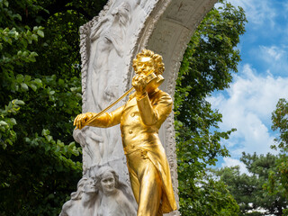 August 5, 2023, Austria, Vienna. Golden monument to Strauss playing the violin