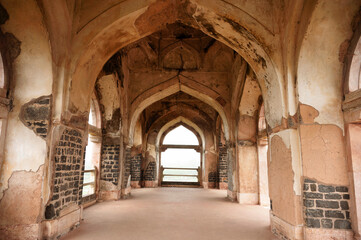 Fototapeta premium Interiors of Jahaz Mahal, built on a narrow strip of land between Munj Talao and Kapur Talao a palace that looks like a ship, ,Mandu, Madhya Pradesh, India