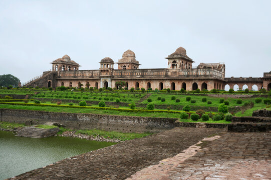 Jahaz Mahal, built on a narrow strip of land between Munj Talao and Kapur Talao a palace that looks like a ship, was built by Sultan Ghiyasuddin Khilji as a harem,Mandu, Madhya Pradesh, India