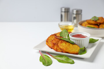 Lunch tasty food concept - delicious hash browns