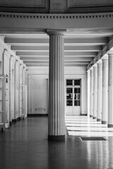 Fototapeta premium Majestic Pillared Hallway at Elisenbrunnen, Aachen: Architectural Beauty and Elegance