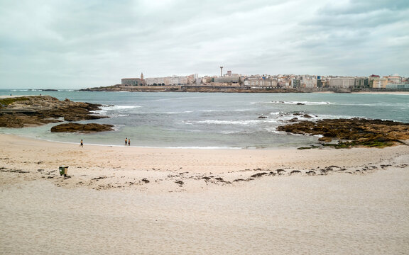  The two shores of the bay with City of A Coru&ntilde;a from Playa de Riazor