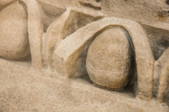 Eggs and arrows, classic ancient Rome decoration