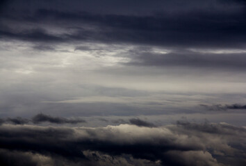Fototapeta na wymiar Grey clouds in the sky